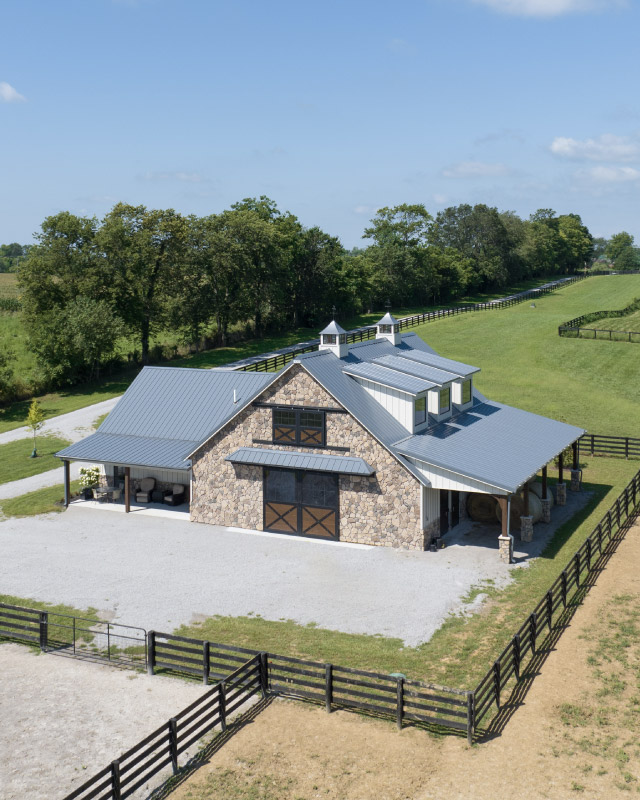 Horse Barn With Living Quarters Exterior