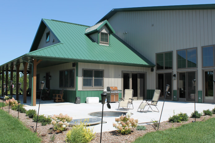 Custom Features of the Luxury Hunting Lodge