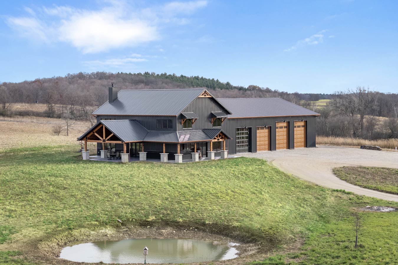 95-1853 Barndominium with Workshop